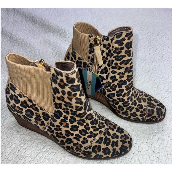 TOMS Sadie Leopard-Cheetah Round Toe Bootie Casual Boots Ankle Mid Heel - sz 7.5 - Picture 1 of 12